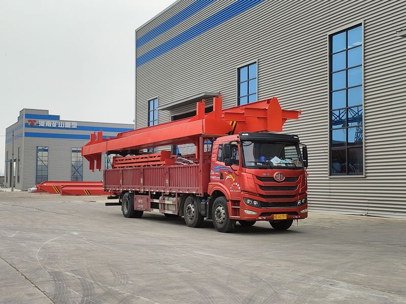 2臺(tái)電動(dòng)葫蘆門式起重機(jī) MHxh10t—13m 發(fā)往河南焦作交付客戶使用。